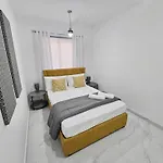 Spacious Two Bedroom Close To Promenade With Wifi And Ac * St. Paul's Bay