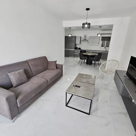Spacious Two Bedroom Close To Promenade With Wifi And Ac - * St. Paul's Bay