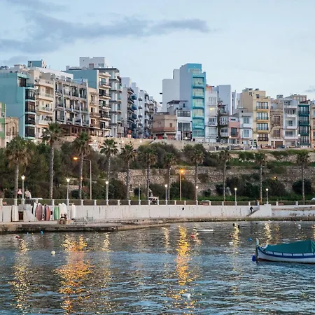 Apartment Spacious Two Bedroom Close To Promenade With Wifi And Ac - St. Paul's Bay