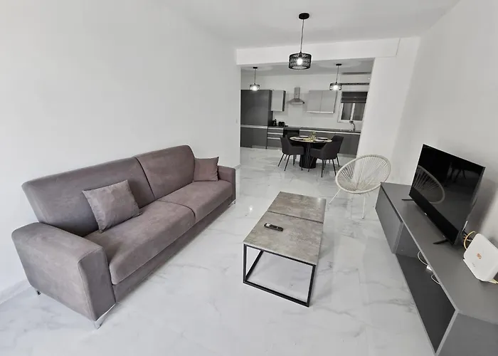 Saphire No 6 * St Paul's Bay